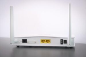 Can I Connect My Wi-Fi Extender to Verizon Using a Third-Party Router?