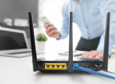 How to Choose Between Router vs Access Point