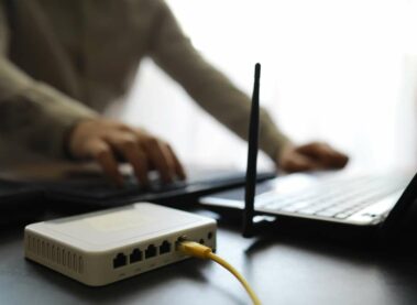 What Are Dual-Band Wireless Networking Routers?